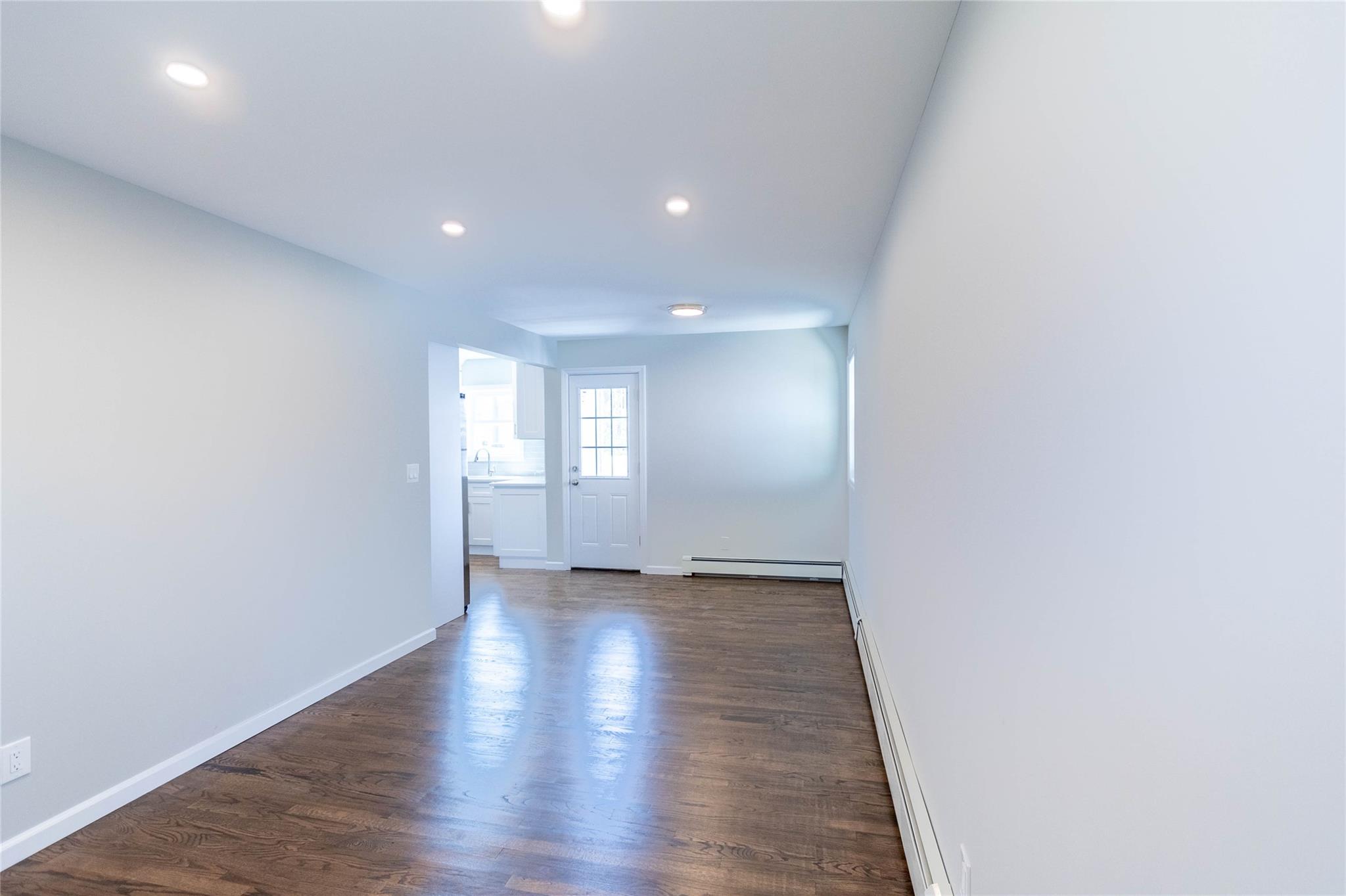 33 Veronica Lane, North Babylon, New York image 21