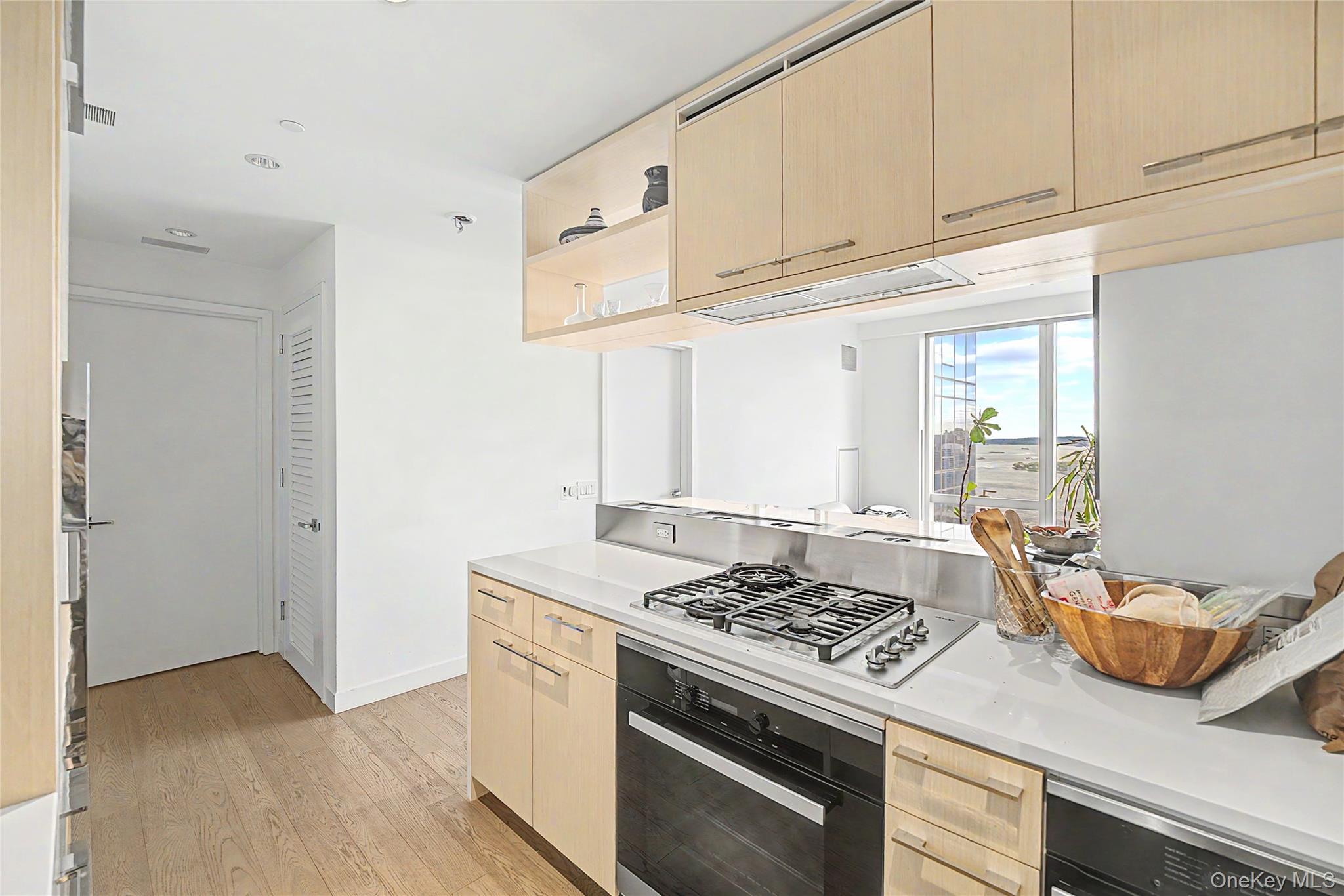 250 South Street 50N