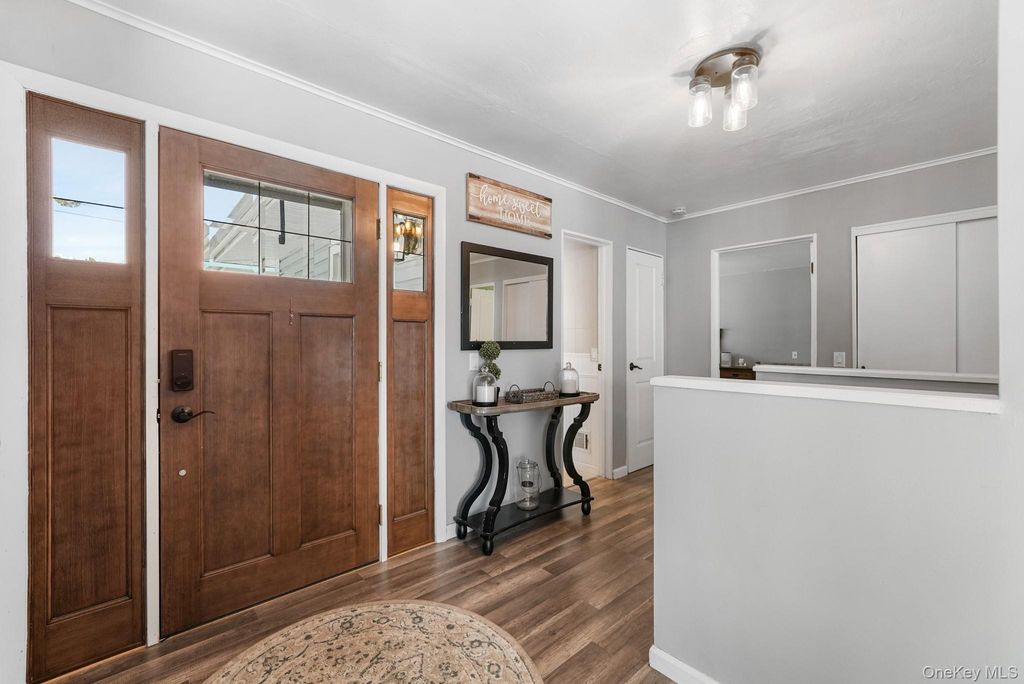 Photo of 590 Ashford Avenue, Ardsley, NY 10502 (MLS # 962758)