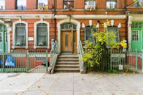 Photo of 1017 Faile Street #1017B, Bronx, NY 10459 (MLS # 931758)