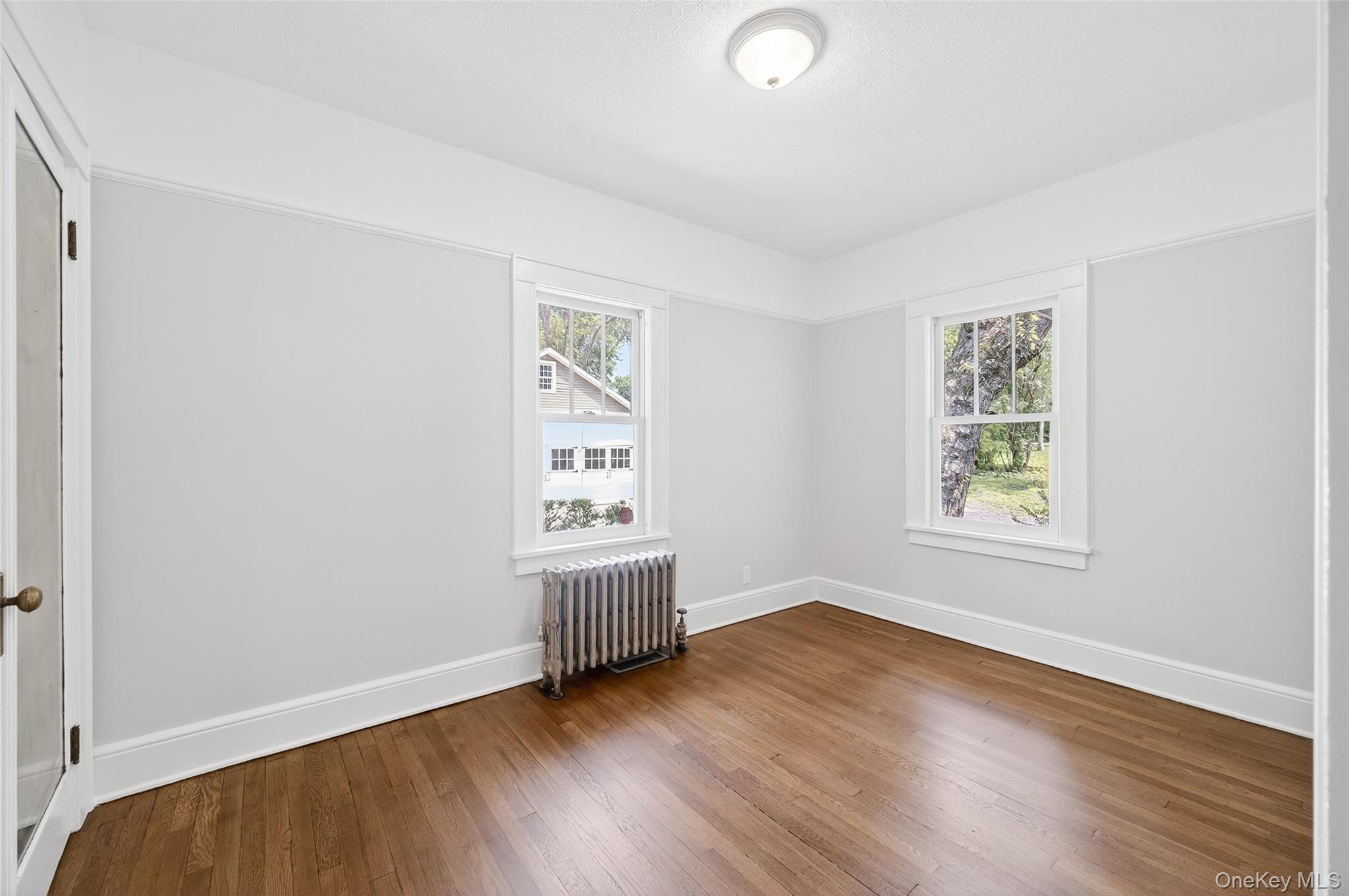 Beacon, New York 12508, United States, 5 Bedrooms Bedrooms, ,3 BathroomsBathrooms,Residential,Active,188865