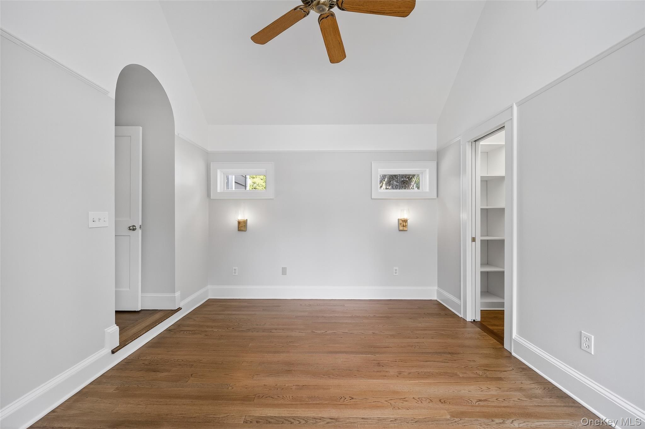 Beacon, New York 12508, United States, 5 Bedrooms Bedrooms, ,3 BathroomsBathrooms,Residential,Active,188865