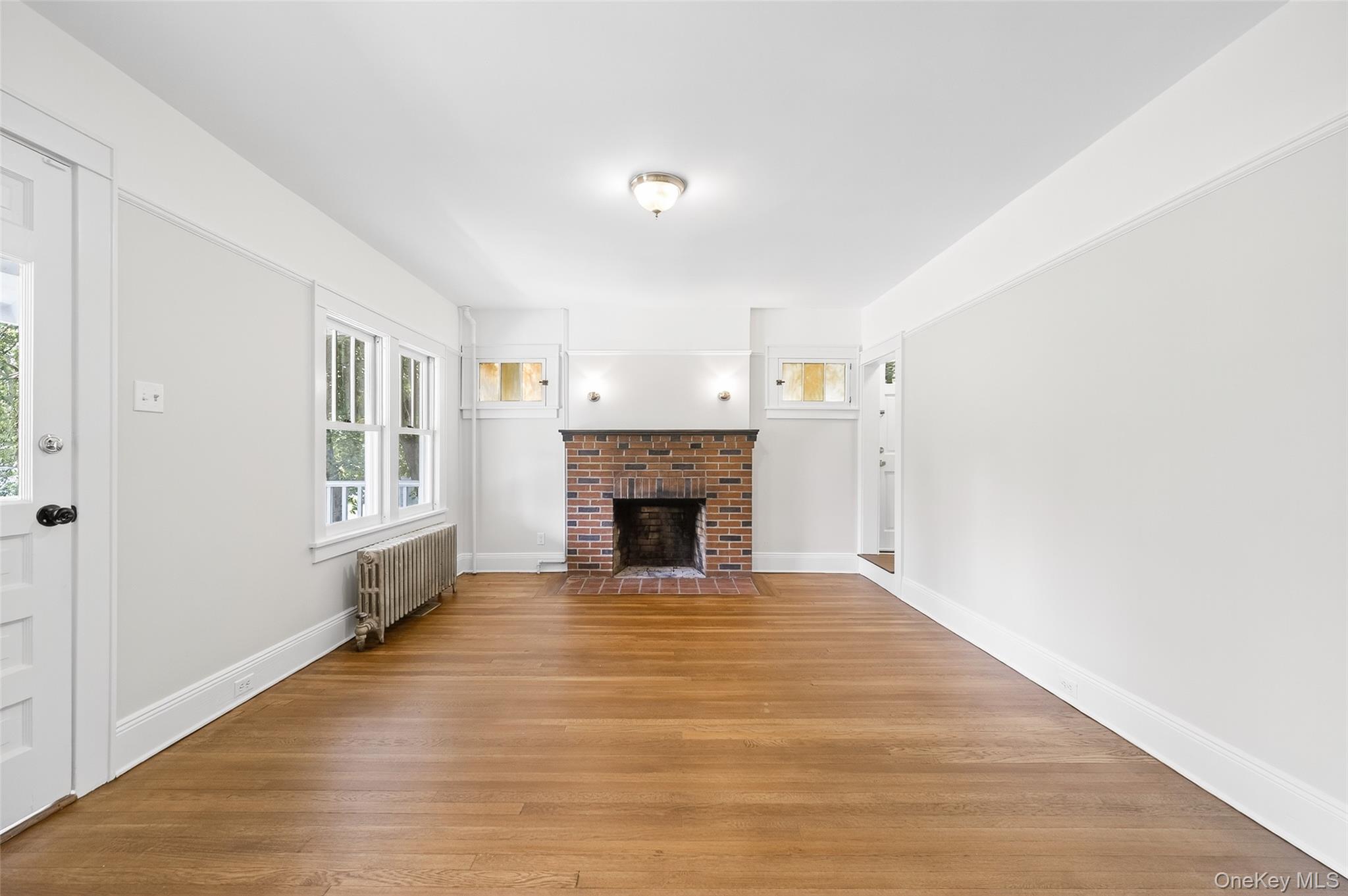 Beacon, New York 12508, United States, 5 Bedrooms Bedrooms, ,3 BathroomsBathrooms,Residential,Active,188865