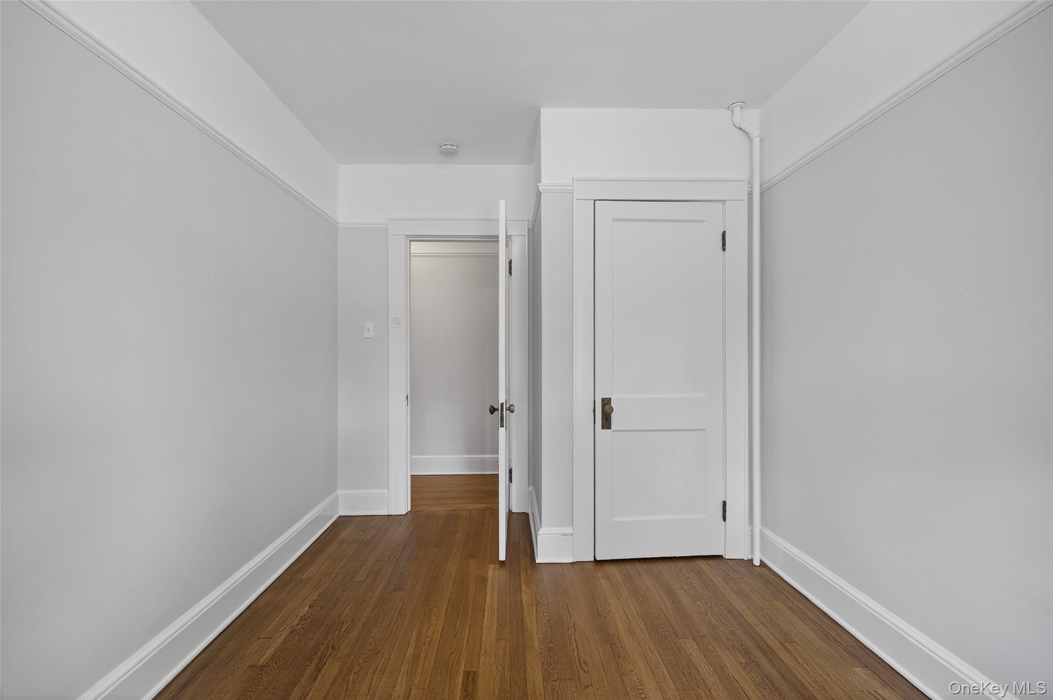 Beacon, New York 12508, United States, 5 Bedrooms Bedrooms, ,3 BathroomsBathrooms,Residential,Active,188865