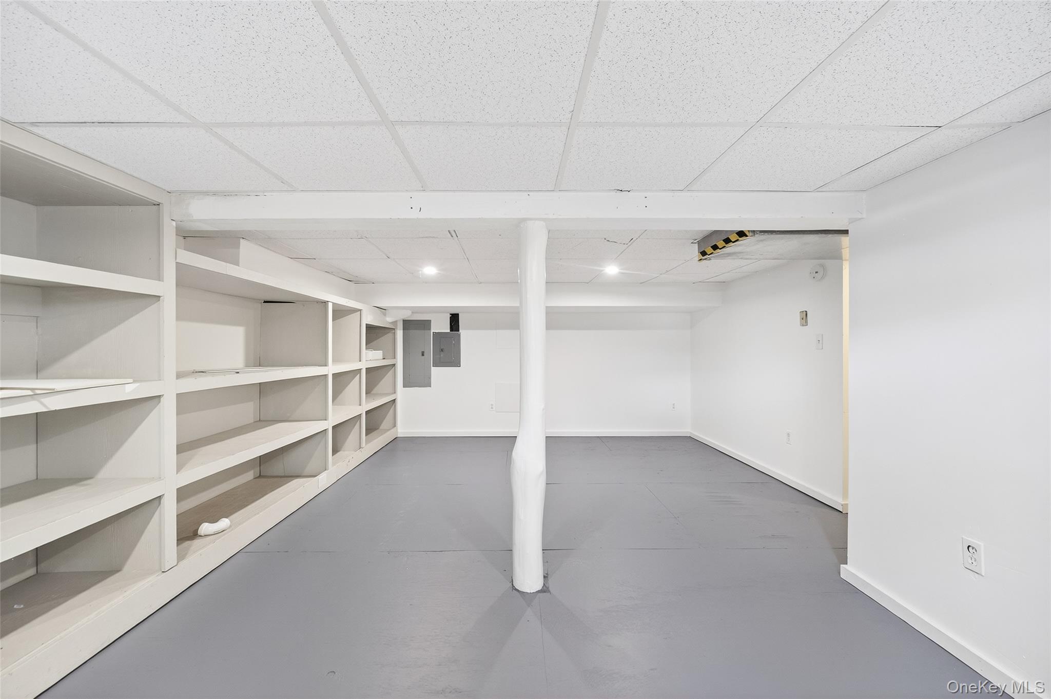 Beacon, New York 12508, United States, 5 Bedrooms Bedrooms, ,3 BathroomsBathrooms,Residential,Active,188865