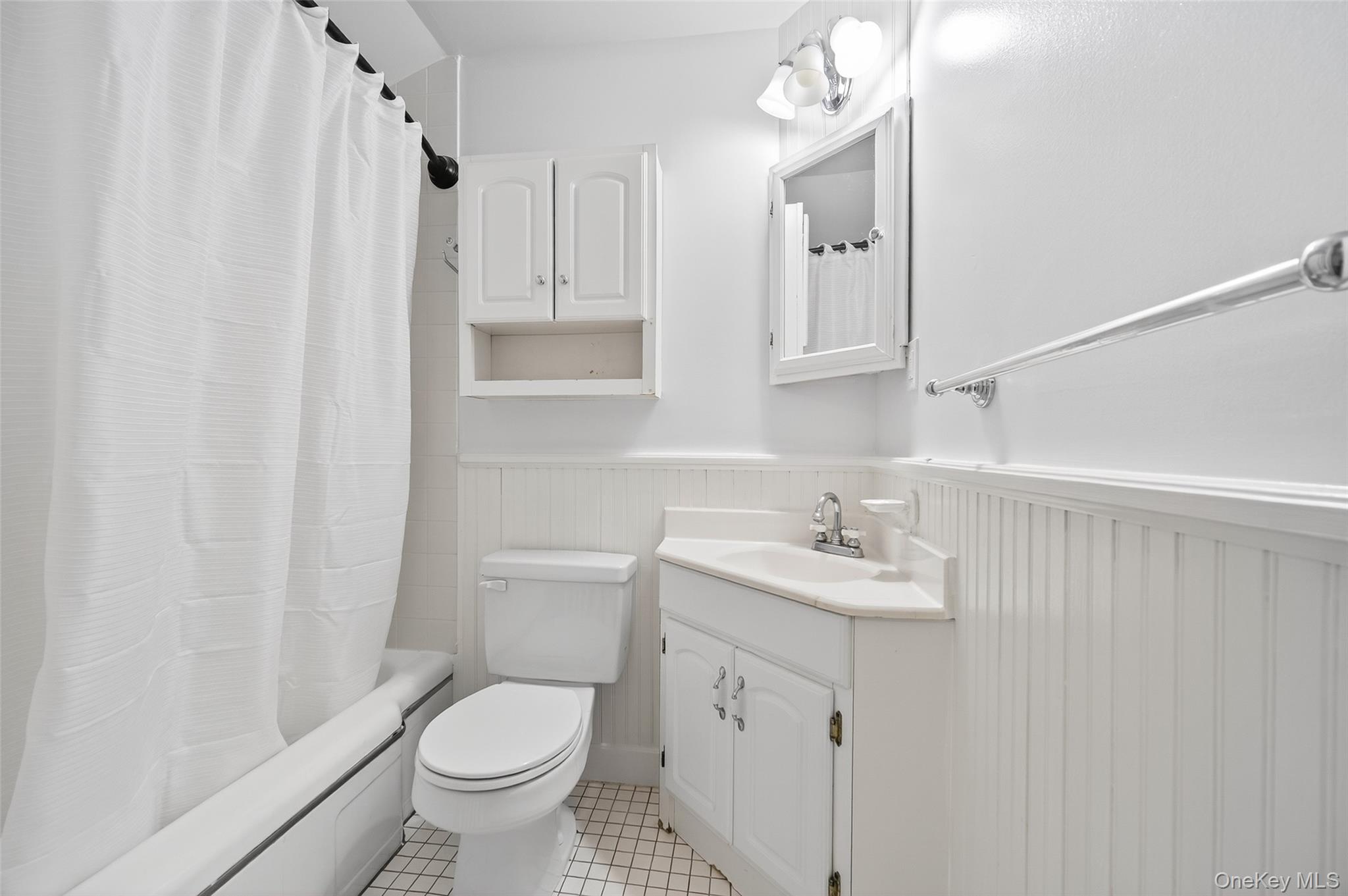 Beacon, New York 12508, United States, 5 Bedrooms Bedrooms, ,3 BathroomsBathrooms,Residential,Active,188865