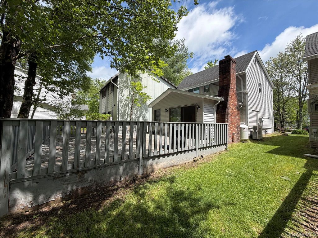 Photo of 8 Peter Way, Kiamesha Lake, NY 12751 (MLS # 1005881)