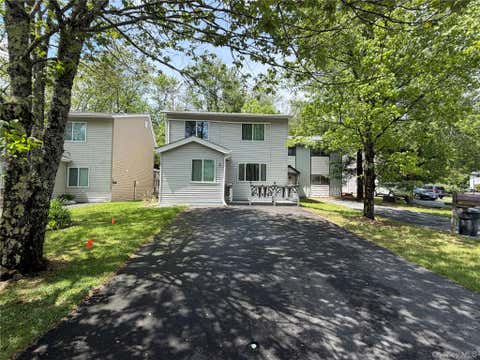 Homes For Sale - 8 Peter Way<br/> Sullivan County, Kiamesha Lake, NY 12751