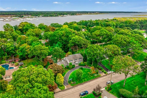 Homes For Sale - 81 Widgeon Court<br/> Suffolk County, Great River, NY 11739