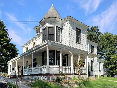 Apartment For Rent - 3604 Lexington Avenue #2<br/> Mohegan Lake, NY 10547