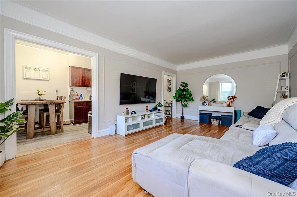 Photo of 19 William Street #1F, Mount Vernon, NY 10552 (MLS # 1064230)