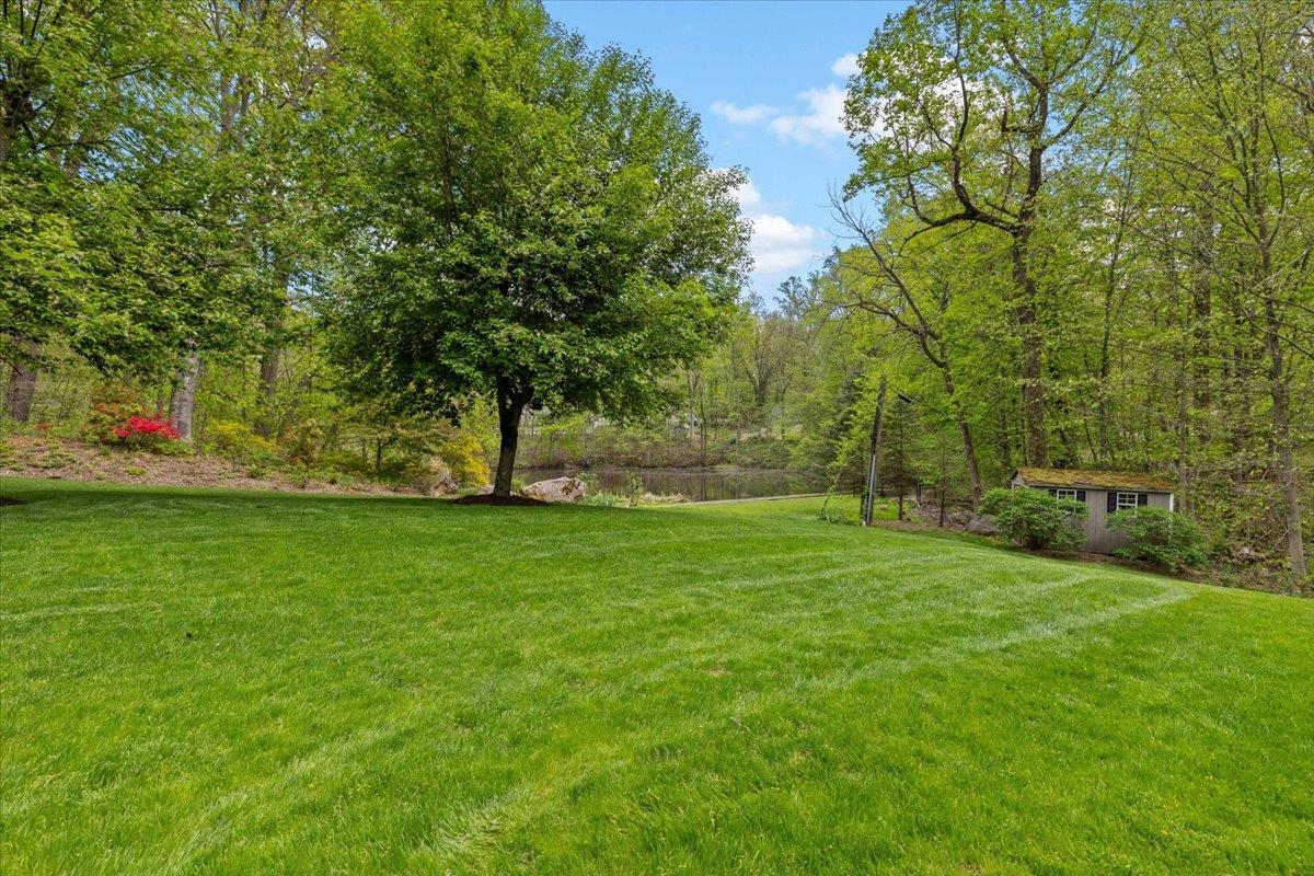 6 W Causeway Cswy, Cortlandt Manor, New York image 30