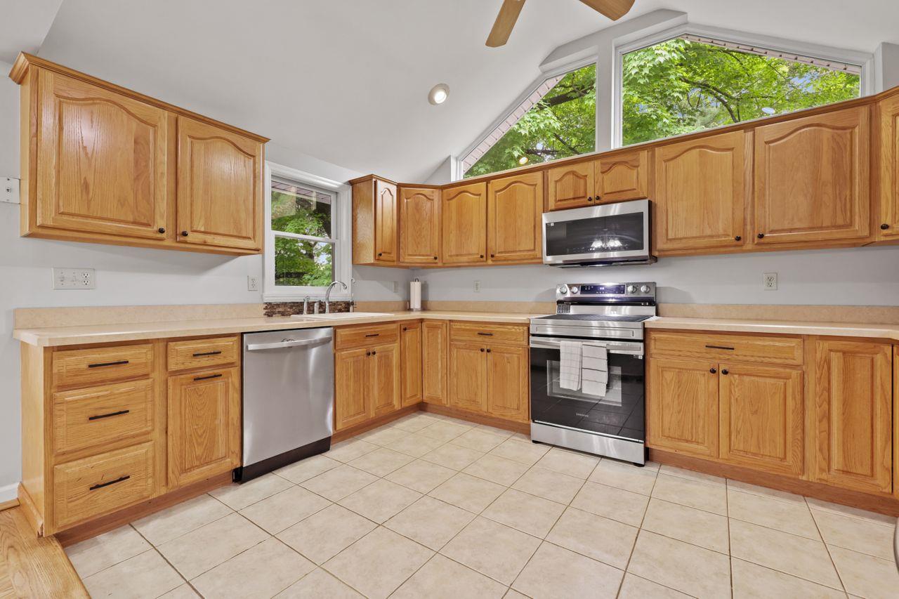 571 Farm To Market Road, Brewster, New York image 5
