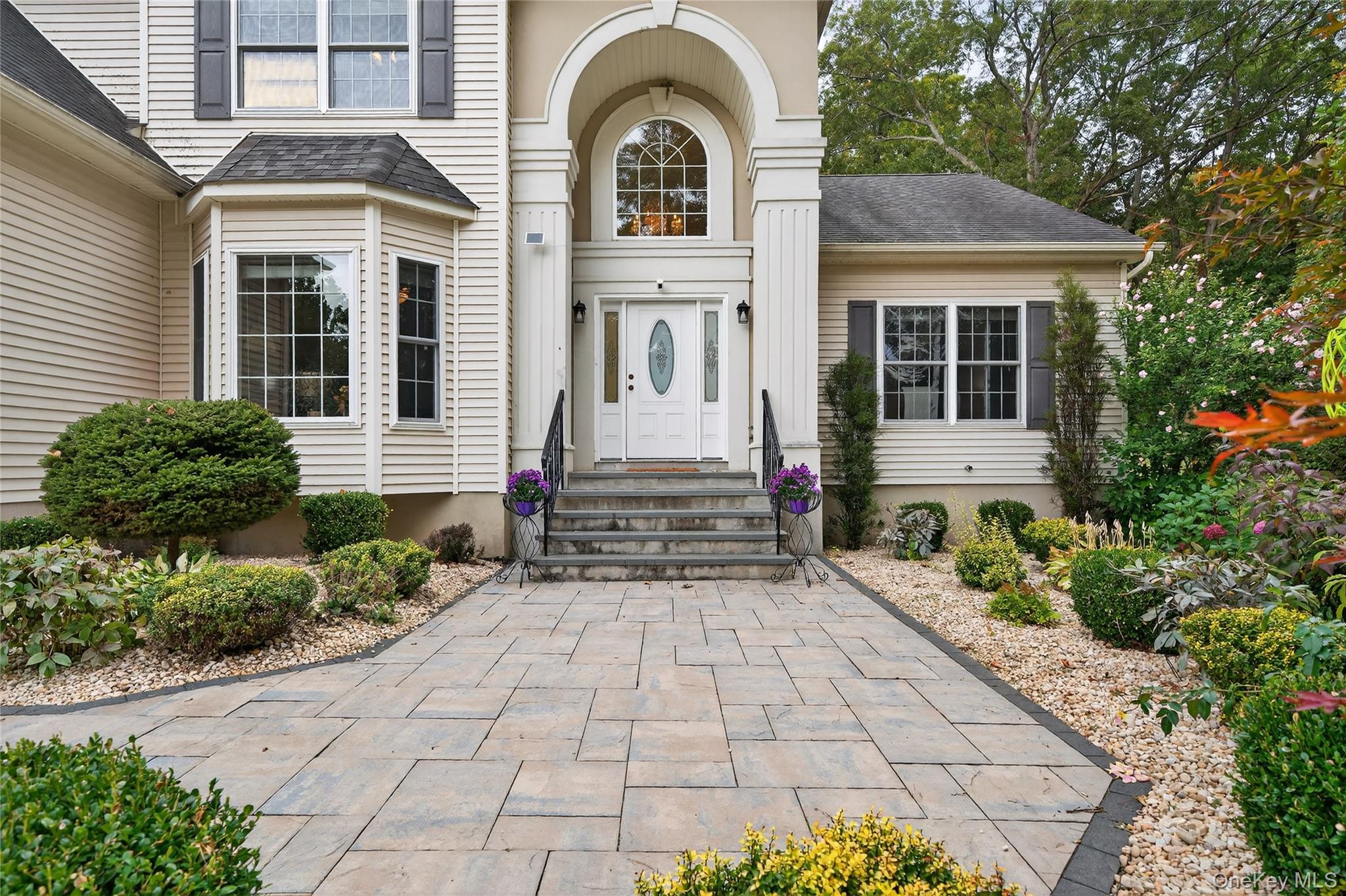 2 Pond Ridge Crossing