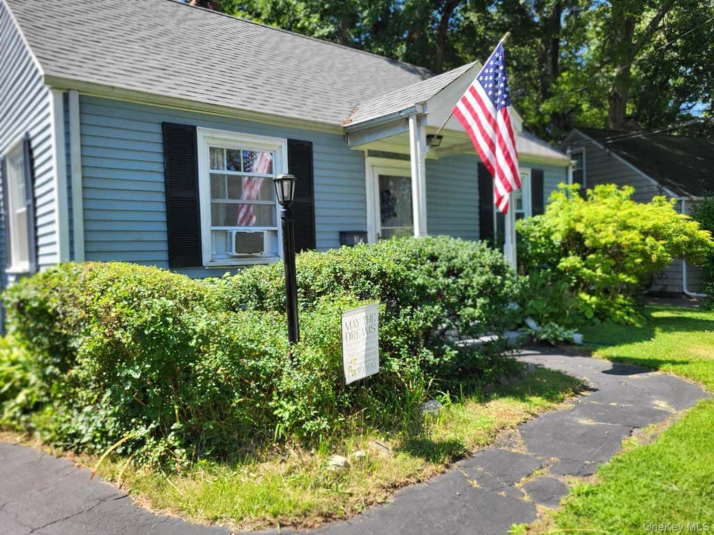 Photo of 3 Vanamee Street, Newburgh, NY 12550 (MLS # 1034149)