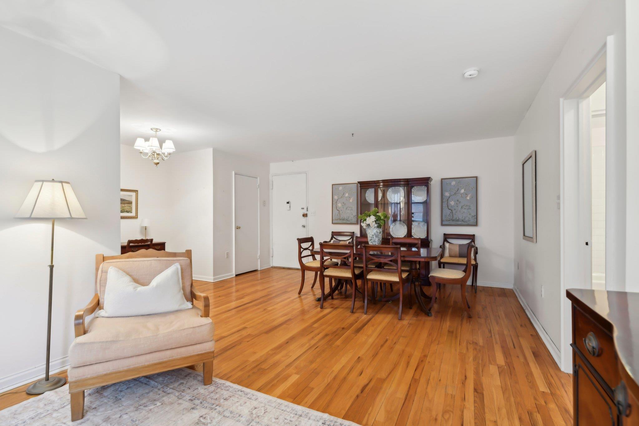 101 Second Street #B1, Garden City, New York image 7