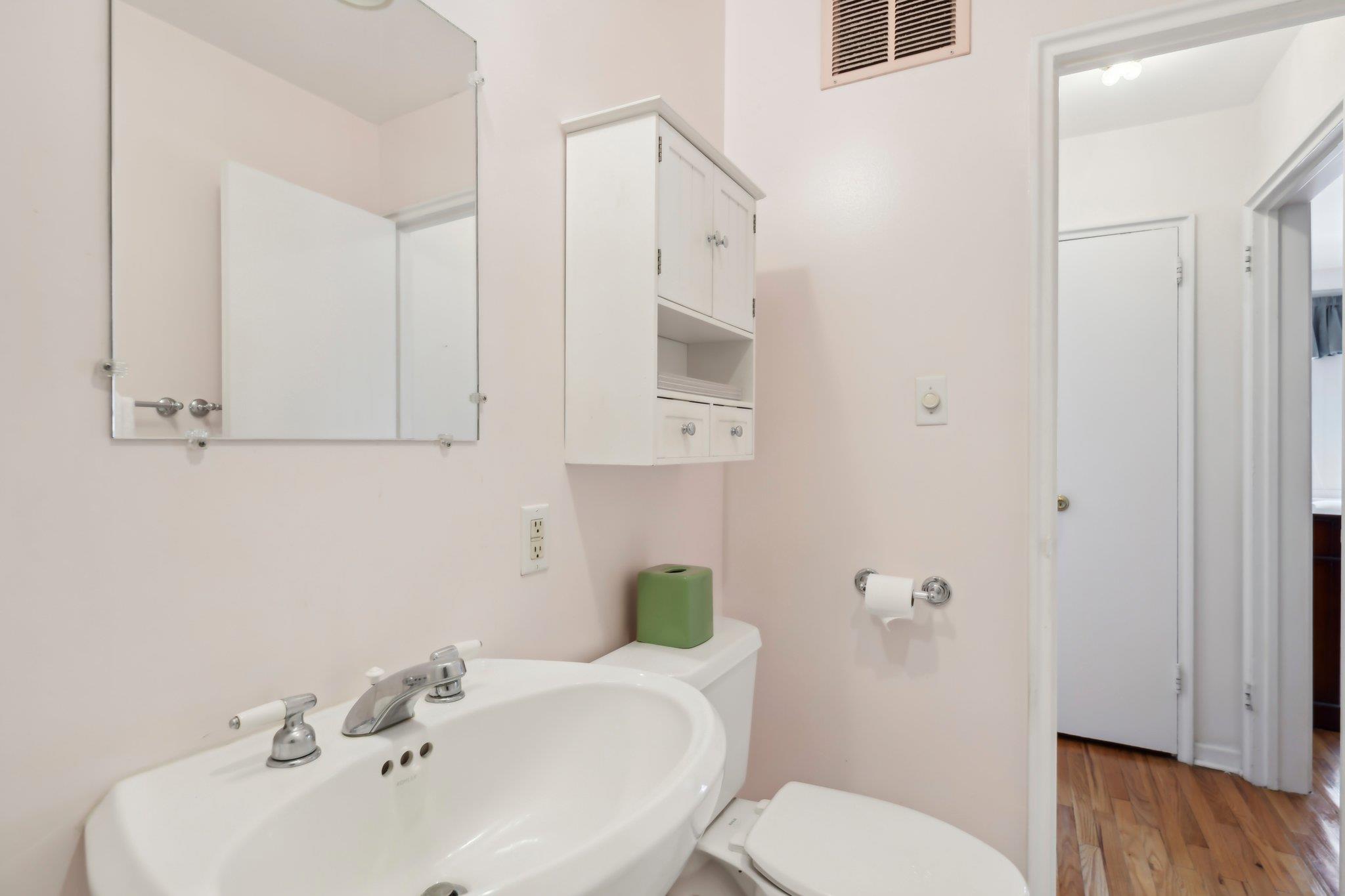 101 Second Street #B1, Garden City, New York image 17