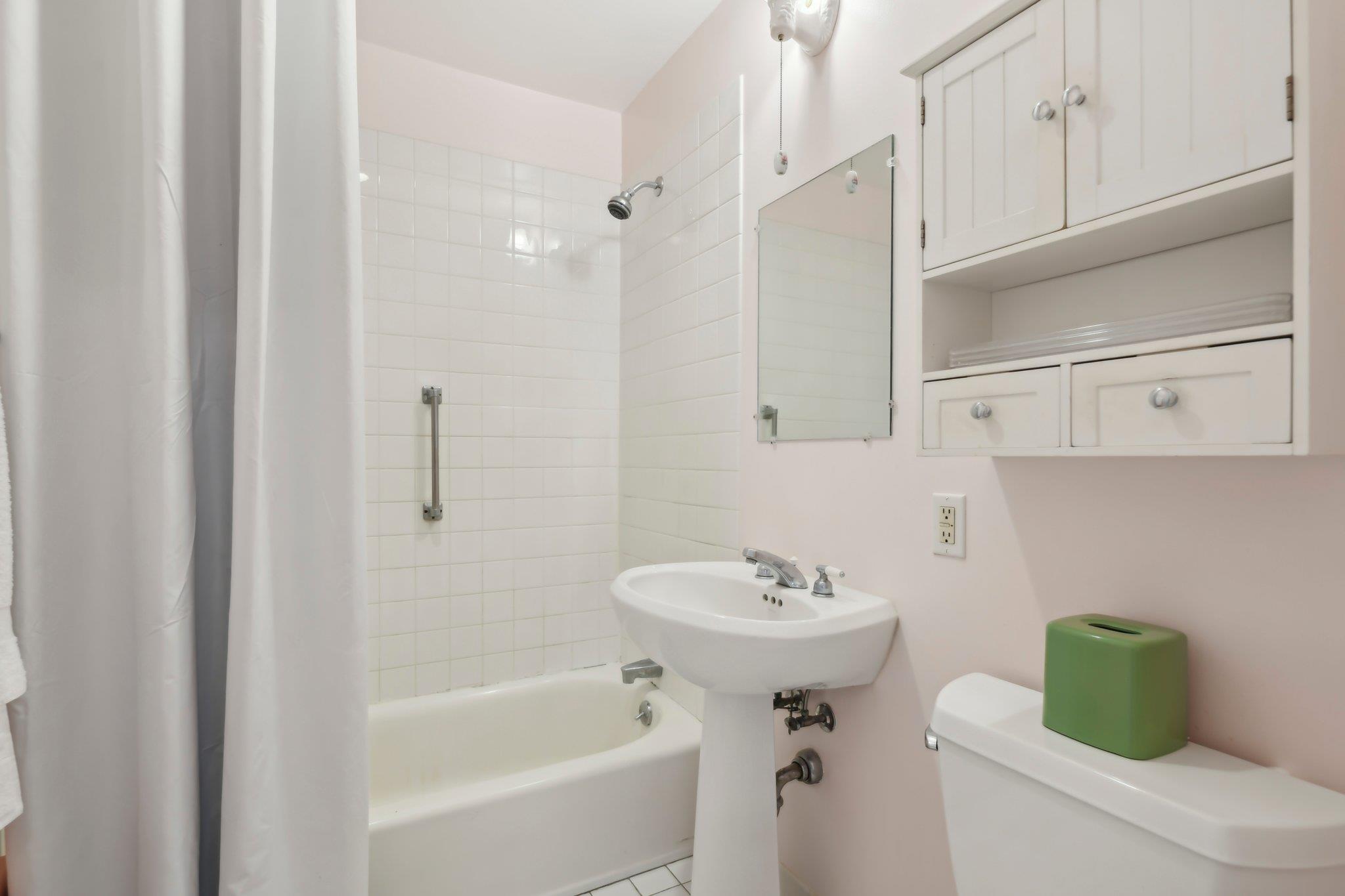 101 Second Street #B1, Garden City, New York image 16