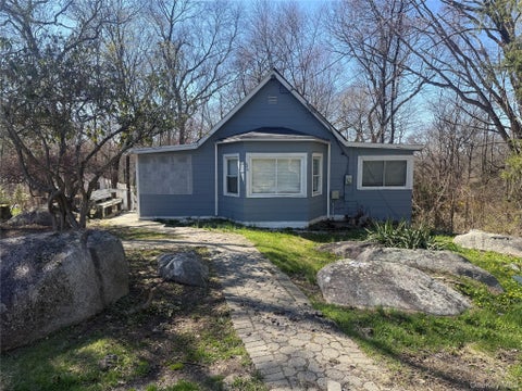 Homes For Rent - 26 Forest Lane<br/> Crompond, NY 10517