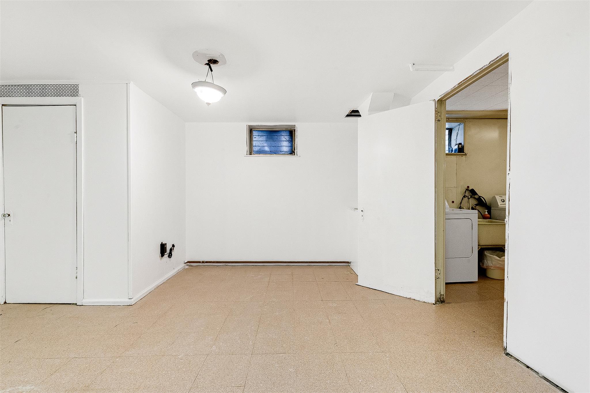 85-82 66th Road, Rego Park, New York image 19