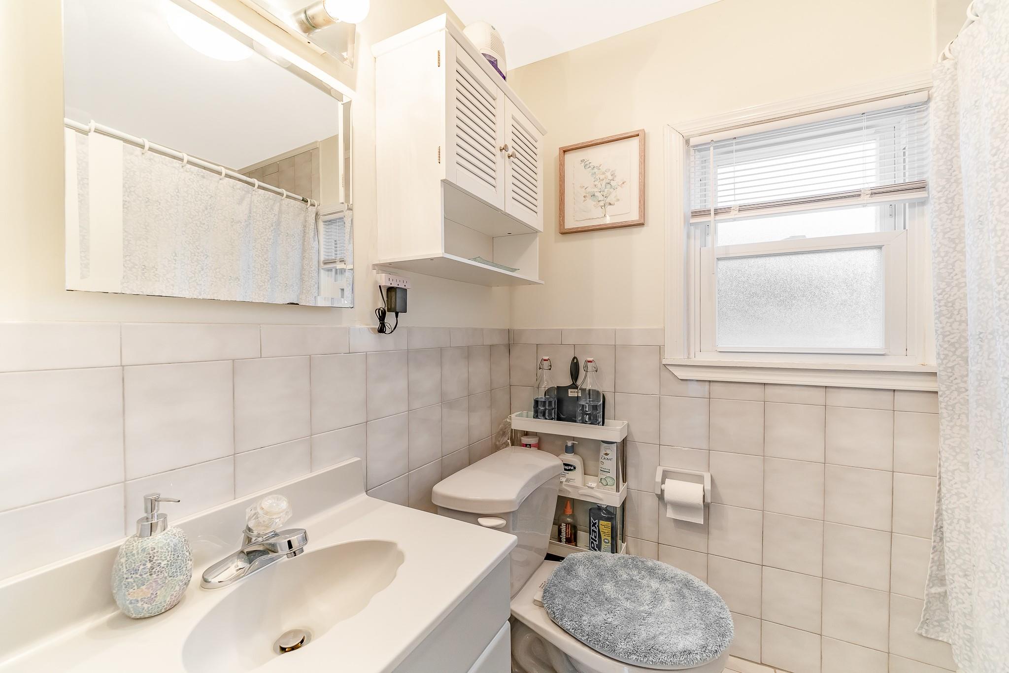 11 Deauville Parkway, Lindenhurst, New York image 25