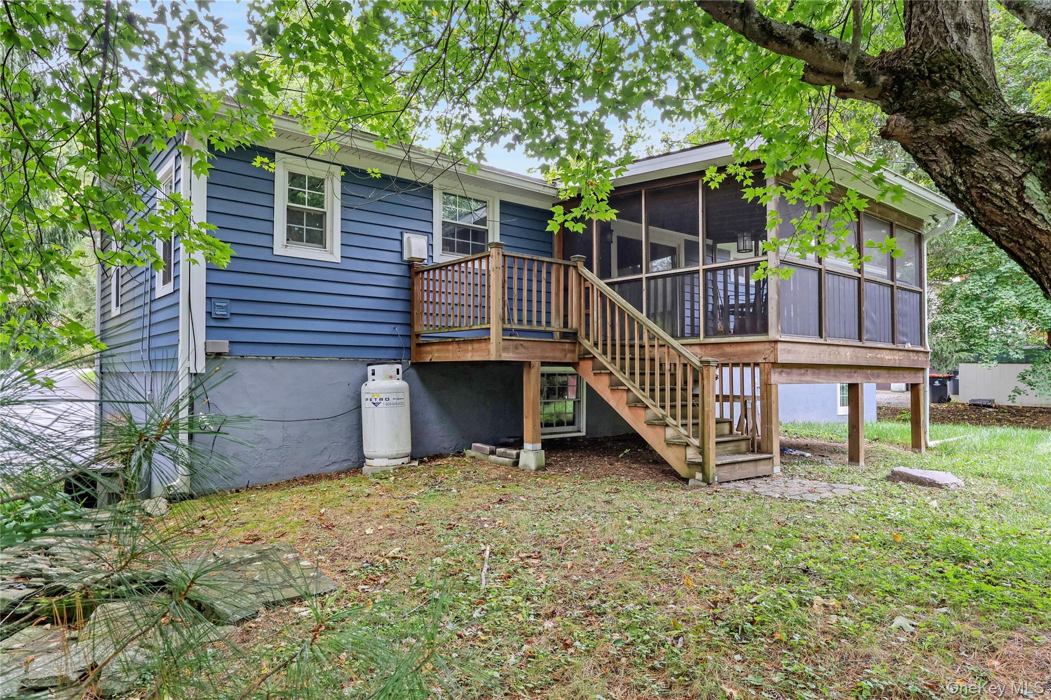 545 N Quaker Lane