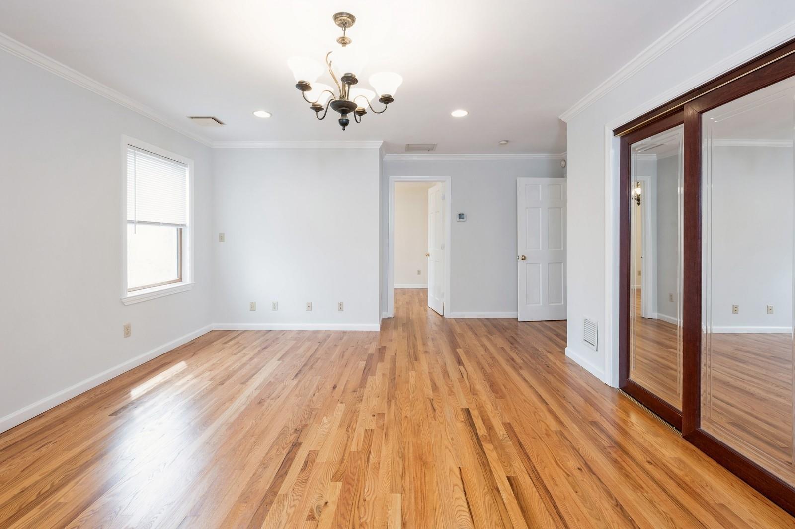 19 Longview Drive, Eastchester, New York image 24