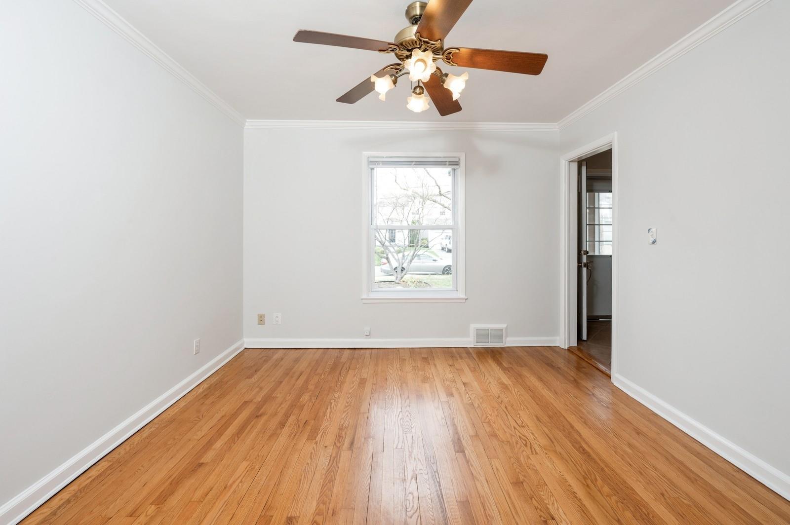 19 Longview Drive, Eastchester, New York image 16