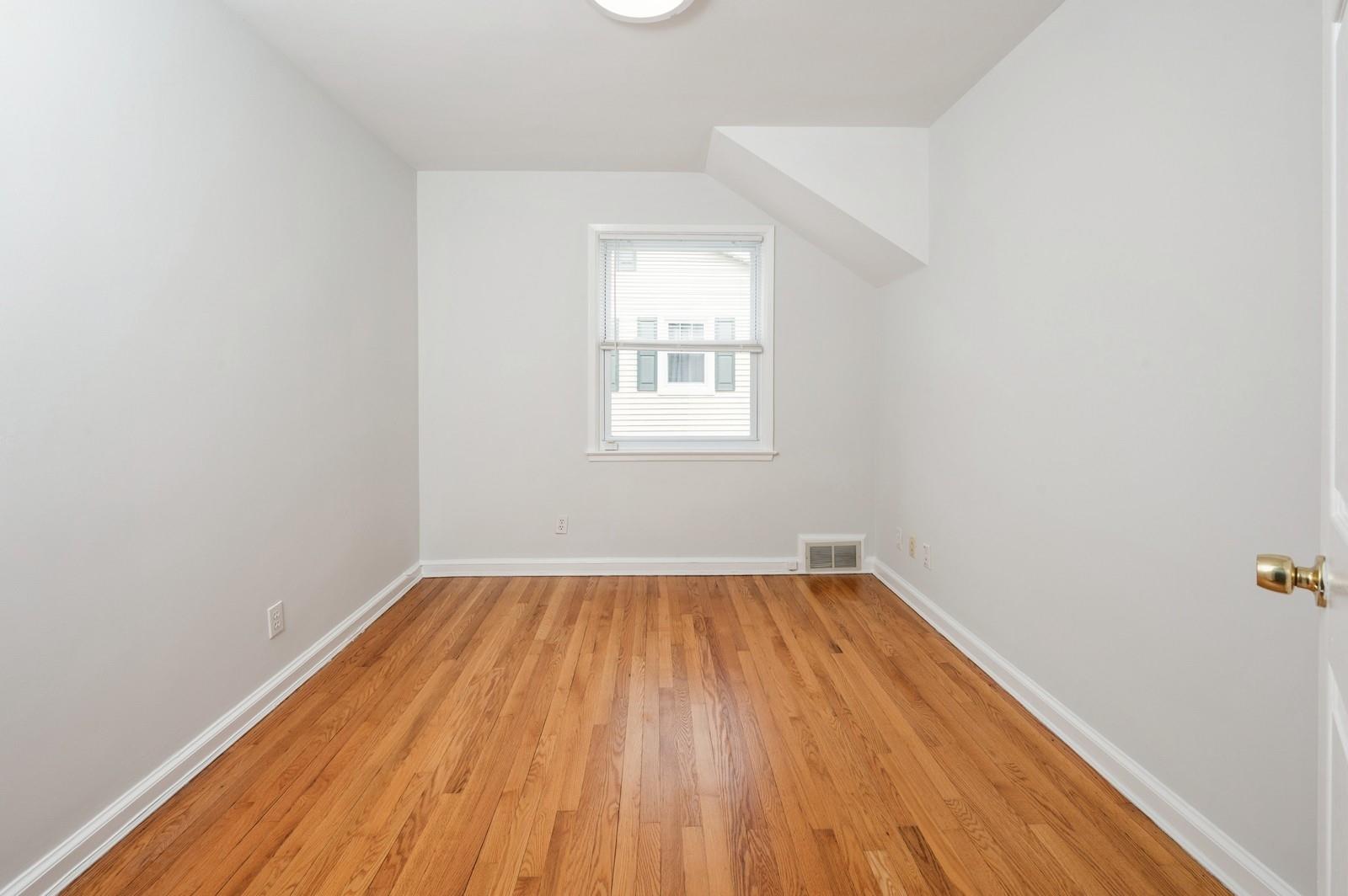 19 Longview Drive, Eastchester, New York image 18