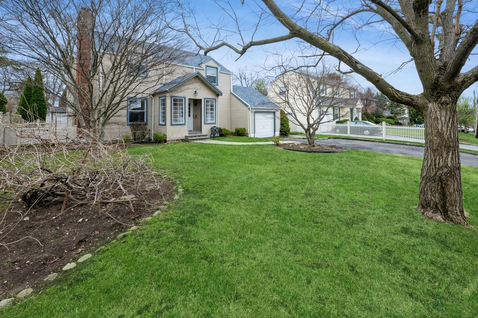 19 Longview Drive, Eastchester, New York image 35