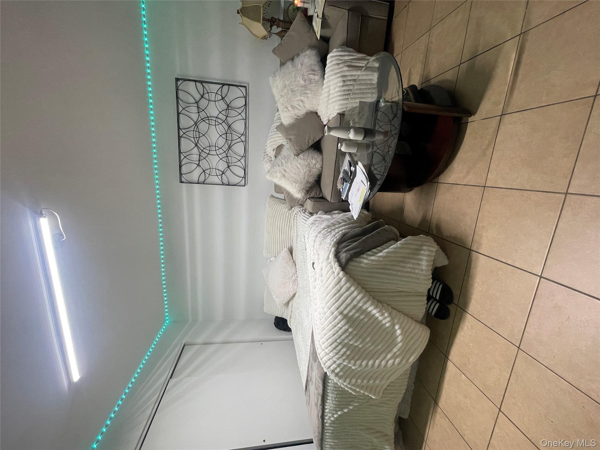 2730 Kingsbridge Terrace