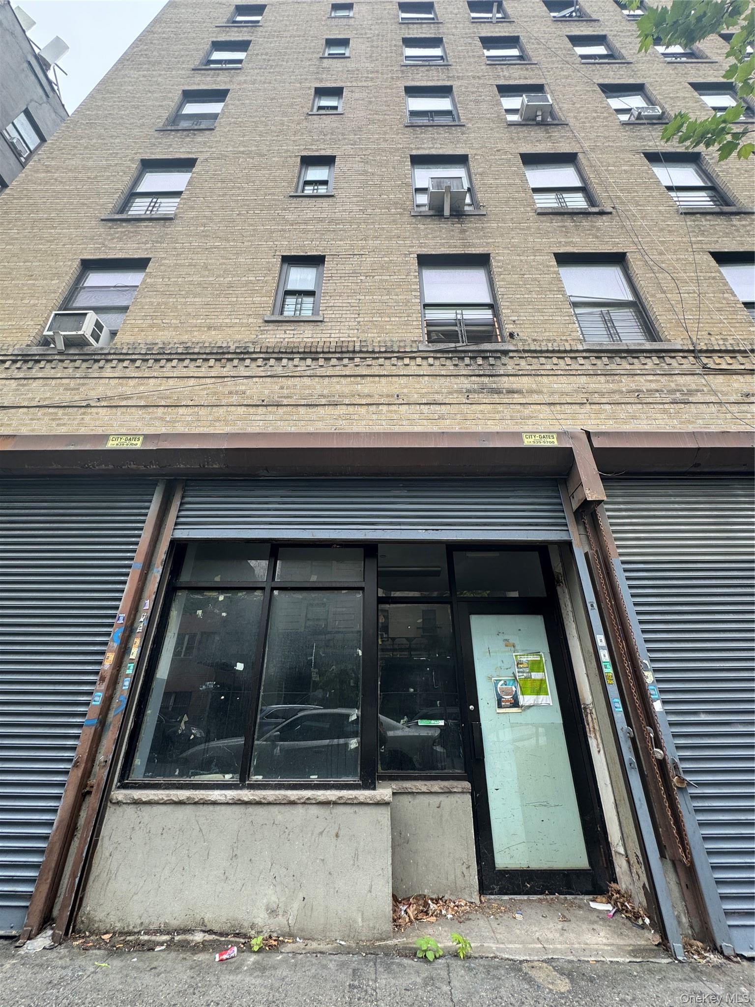1105 College Avenue Store 3 -4