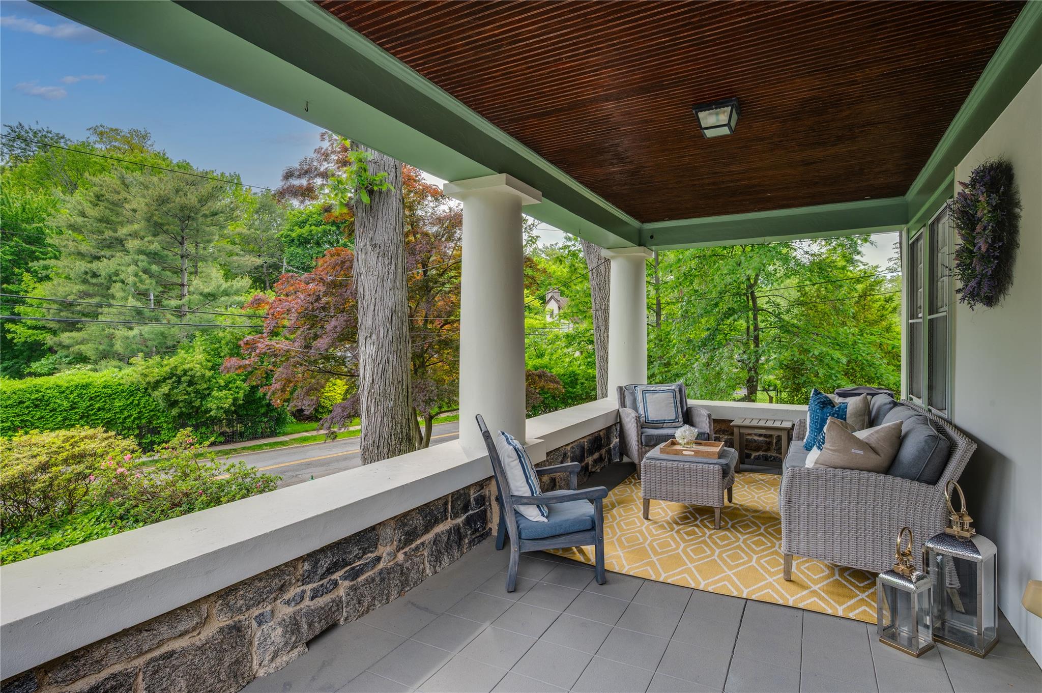 35 Mayhew Avenue, Larchmont, New York image 3