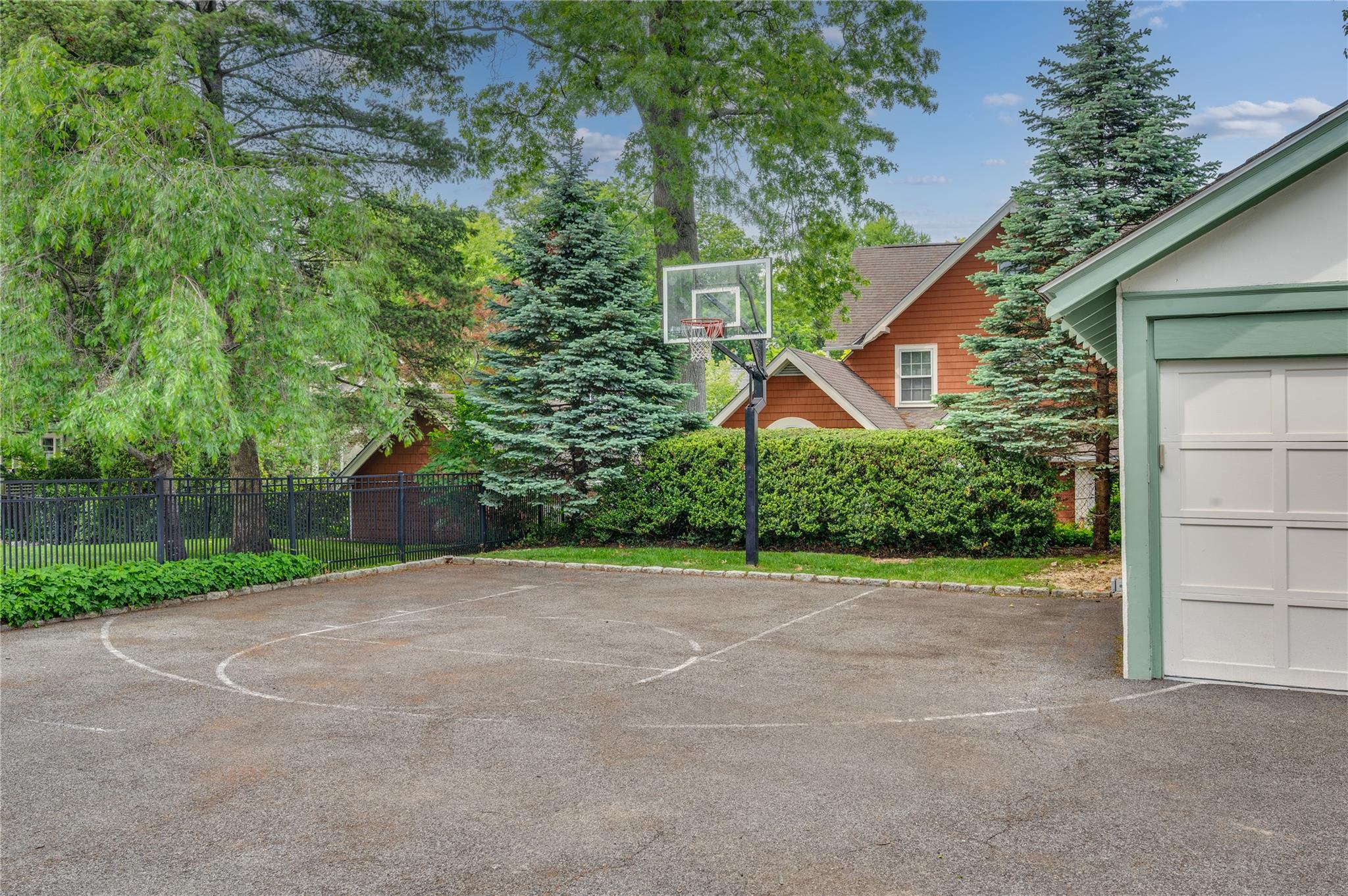 35 Mayhew Avenue, Larchmont, New York image 33