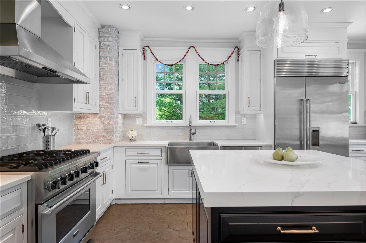 35 Mayhew Avenue, Larchmont, New York image 11