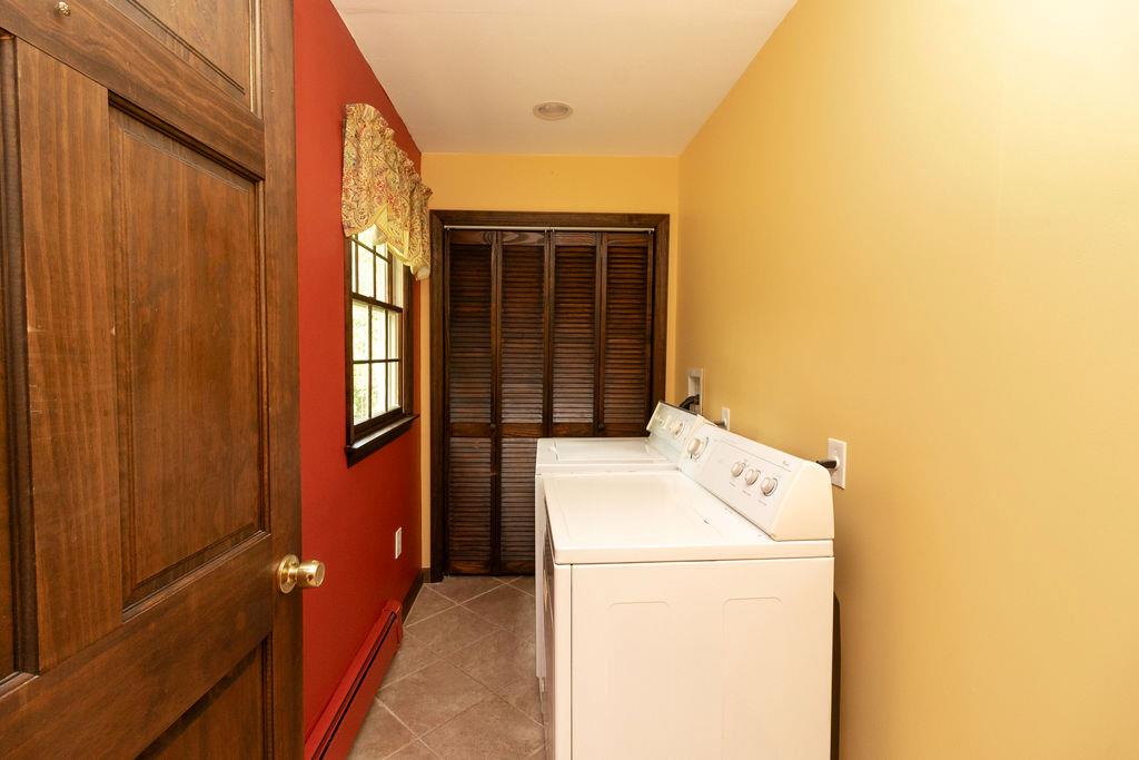 45 Hillside Road, Stony Brook, New York image 12