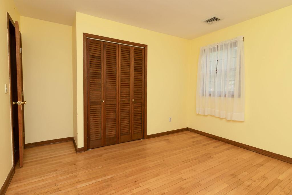 45 Hillside Road, Stony Brook, New York image 17