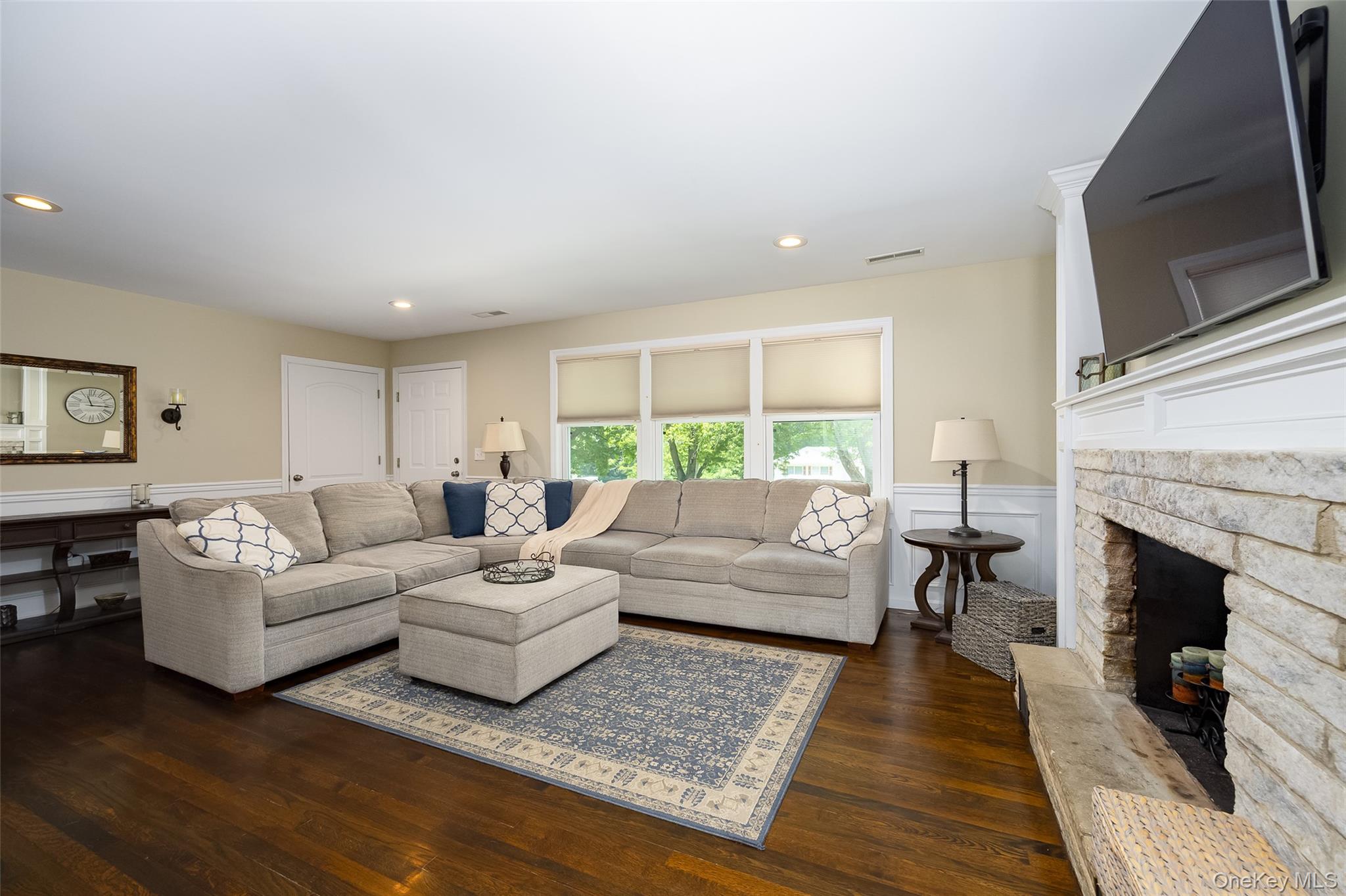 12 Hi View Road