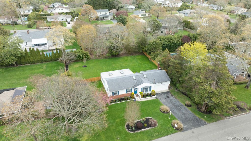 Photo of 59 Homewood Drive, Hampton Bays, NY 11946 (MLS # 994007)