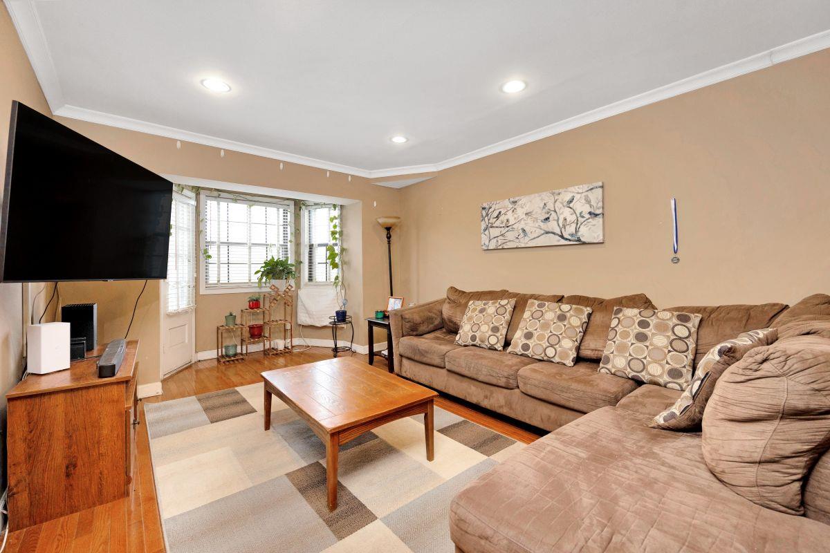 151-17 78th Street #2N-2, Howard Beach, New York image 2