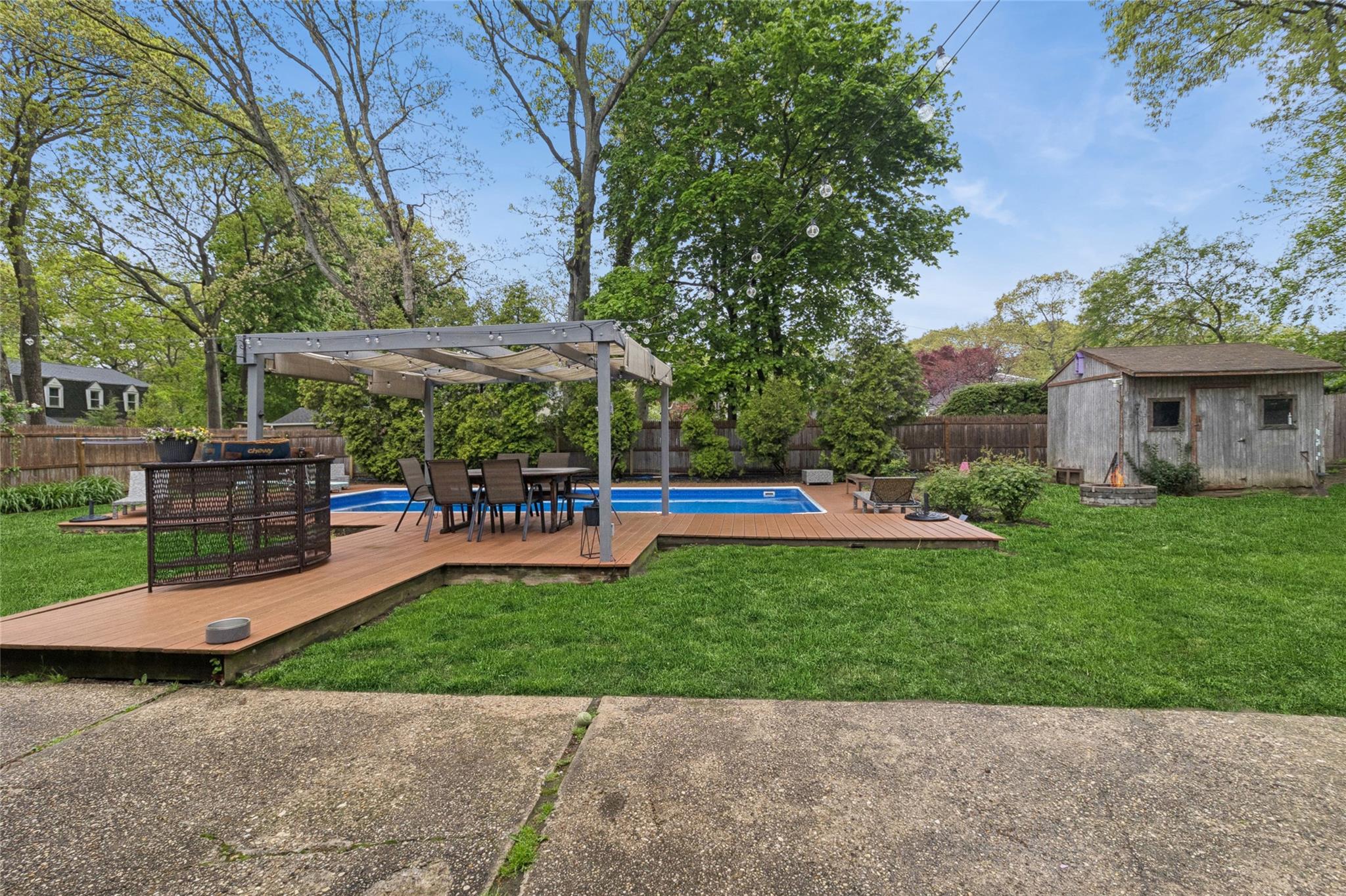 1 Arnold Court, Port Jefferson Station, New York image 27