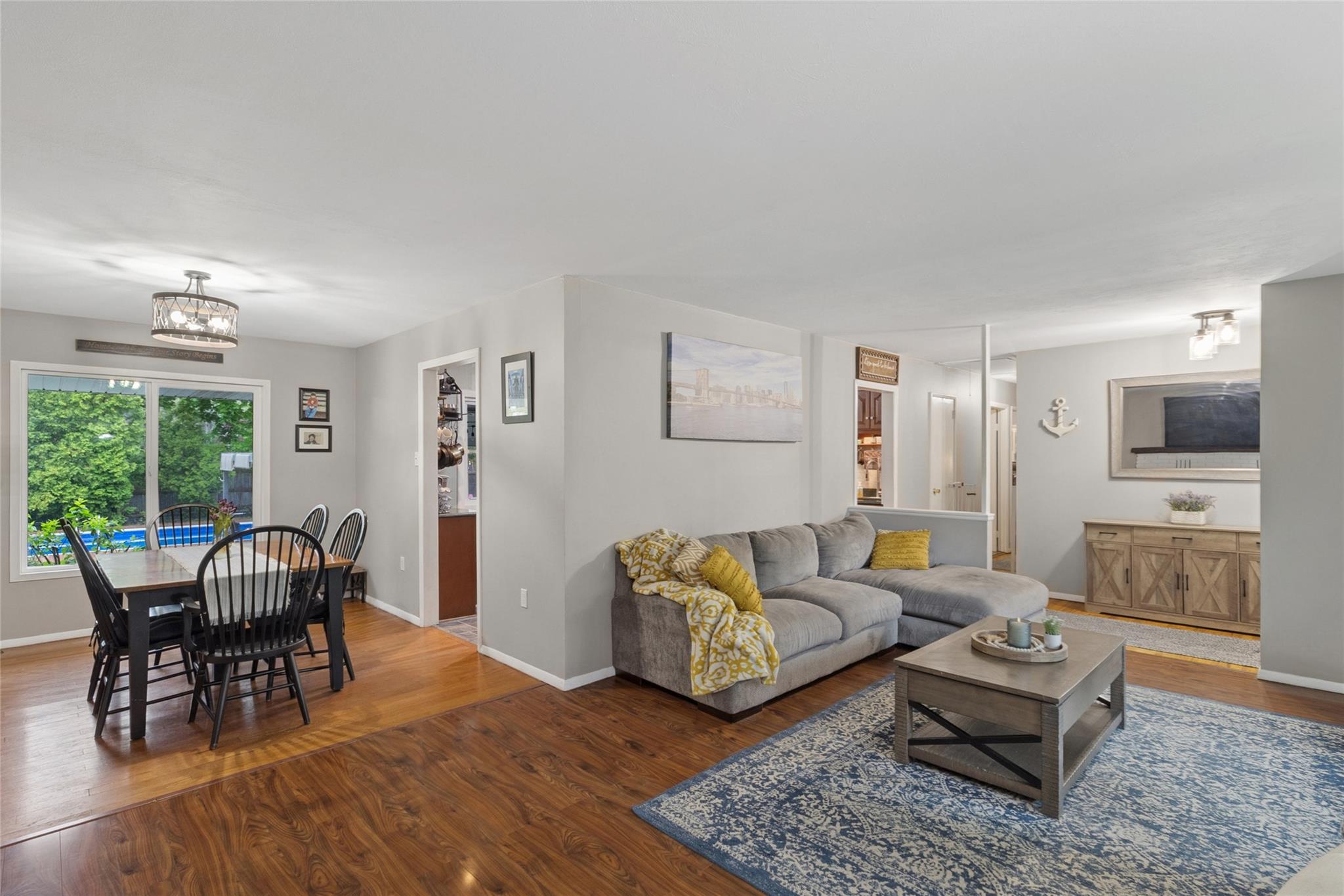1 Arnold Court, Port Jefferson Station, New York image 18