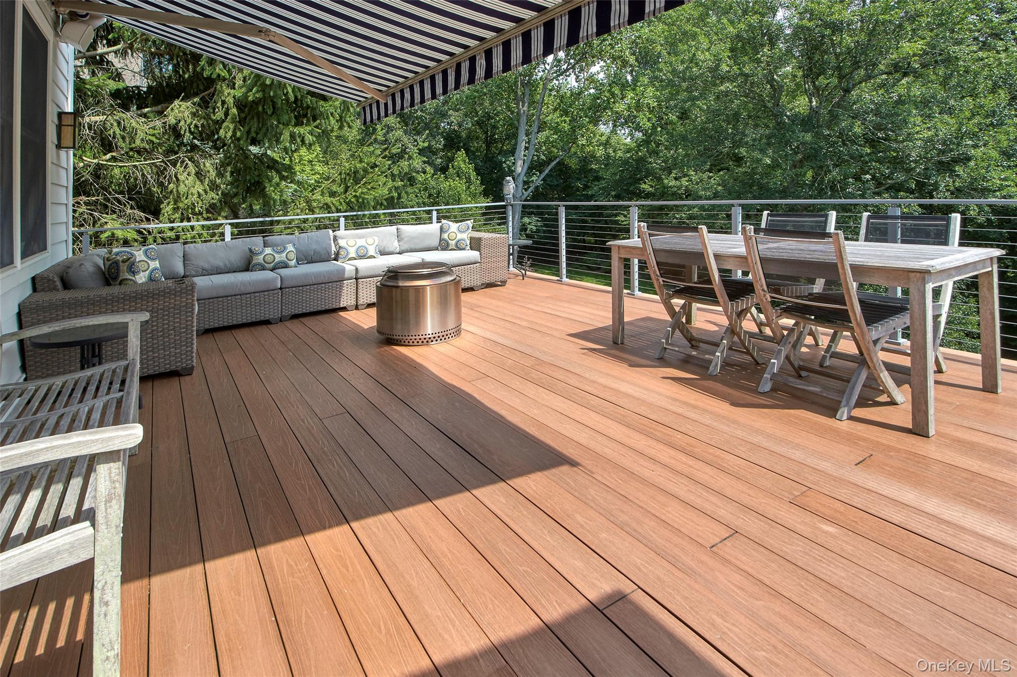 Chappaqua, New York 10514, United States, 4 Bedrooms Bedrooms, ,5 BathroomsBathrooms,Residential,Active,182158