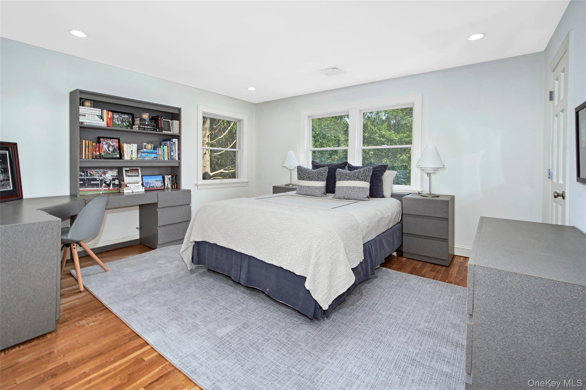 Chappaqua, New York 10514, United States, 4 Bedrooms Bedrooms, ,5 BathroomsBathrooms,Residential,Active,182158