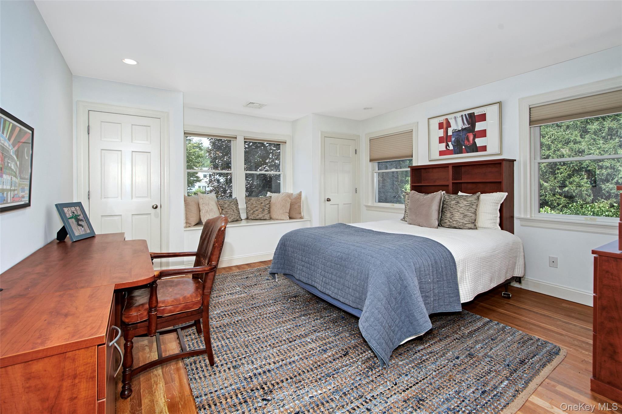 Chappaqua, New York 10514, United States, 4 Bedrooms Bedrooms, ,5 BathroomsBathrooms,Residential,Active,182158