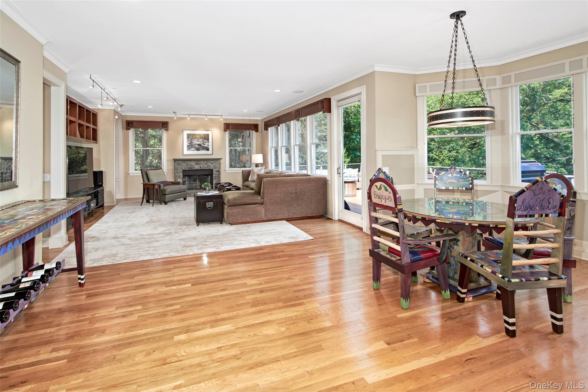 Chappaqua, New York 10514, United States, 4 Bedrooms Bedrooms, ,5 BathroomsBathrooms,Residential,Active,182158