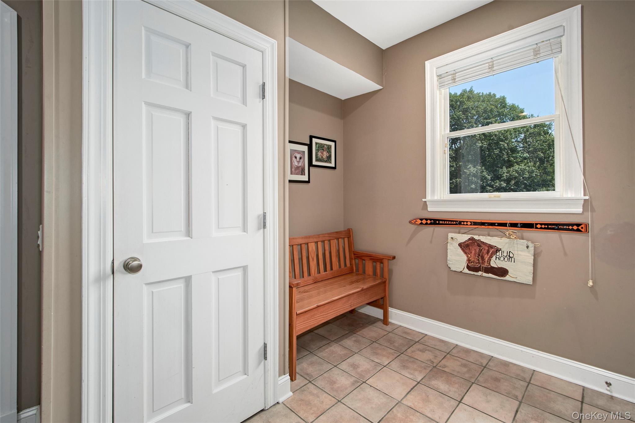 Chappaqua, New York 10514, United States, 4 Bedrooms Bedrooms, ,5 BathroomsBathrooms,Residential,Active,182158