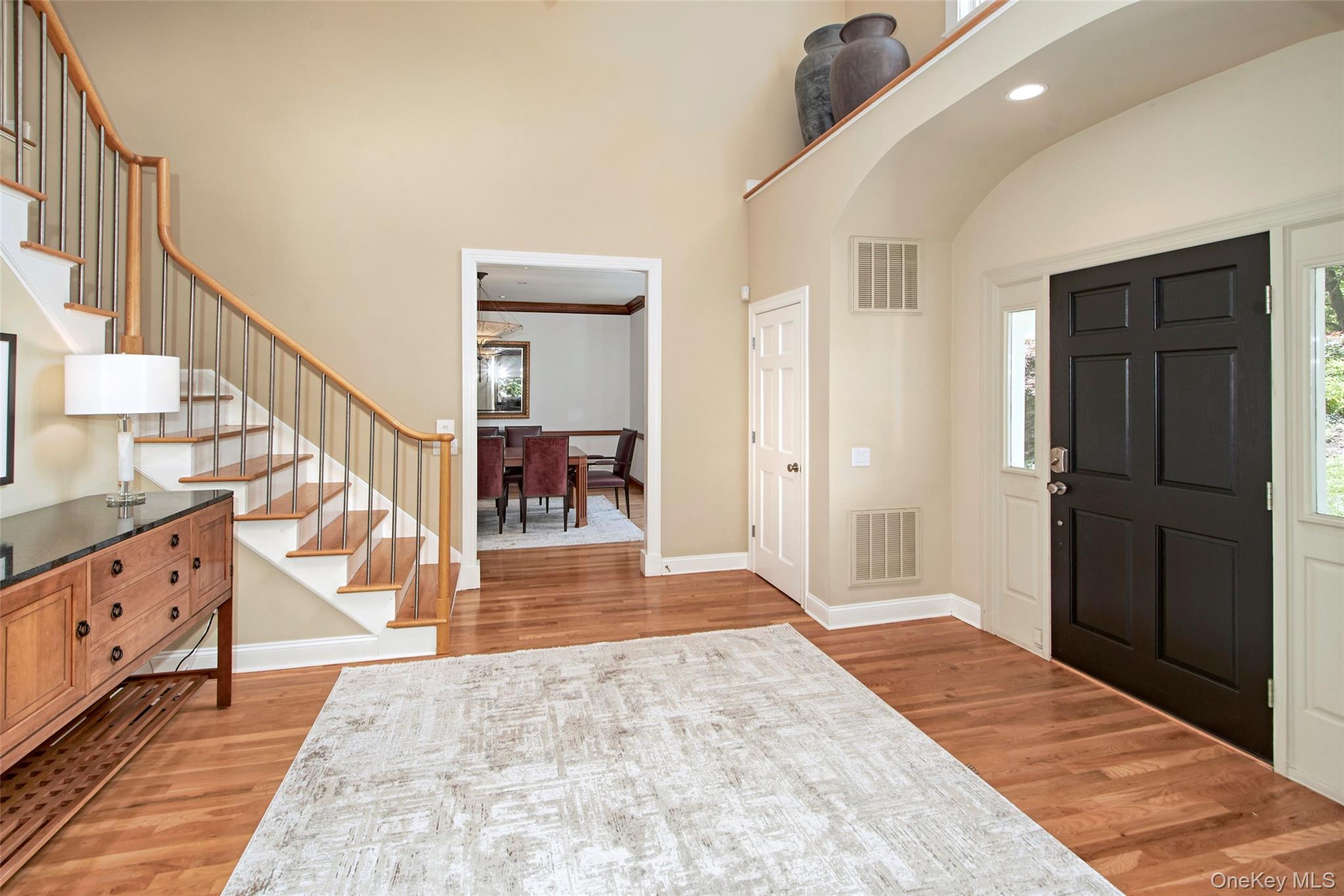 Chappaqua, New York 10514, United States, 4 Bedrooms Bedrooms, ,5 BathroomsBathrooms,Residential,Active,182158