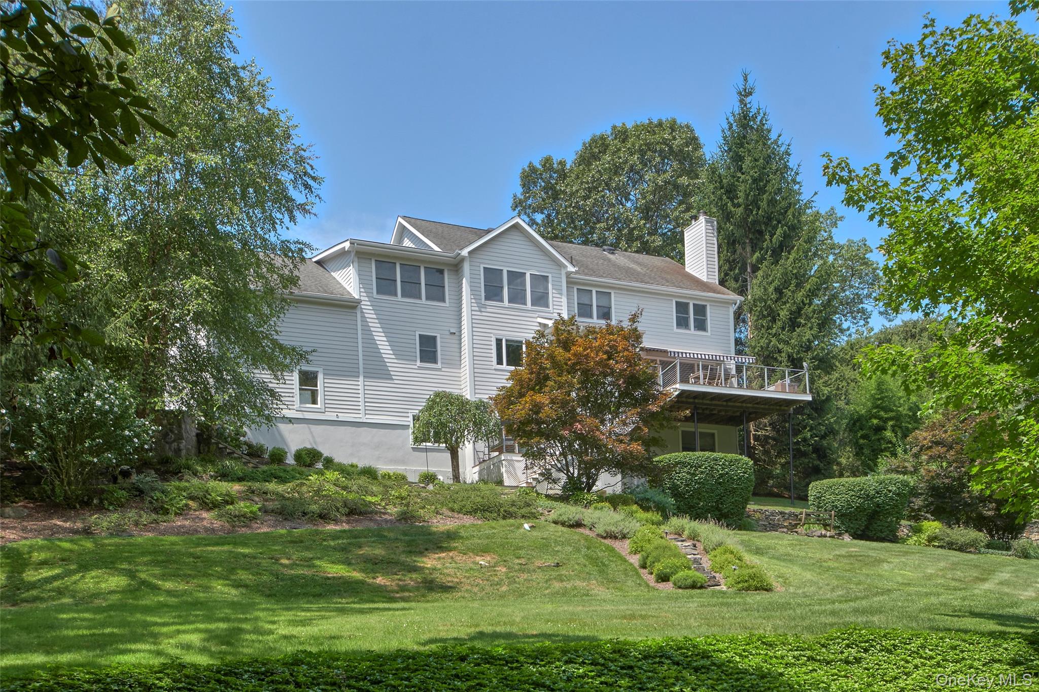 Chappaqua, New York 10514, United States, 4 Bedrooms Bedrooms, ,5 BathroomsBathrooms,Residential,Active,182158