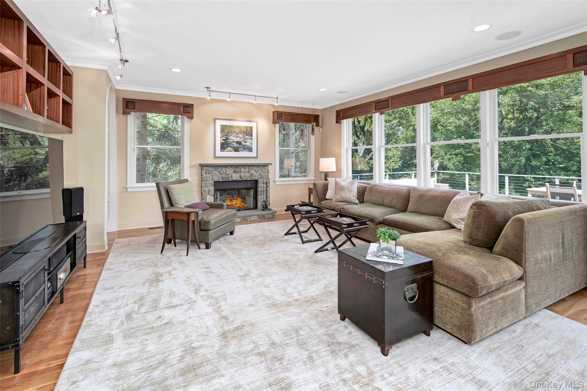 Chappaqua, New York 10514, United States, 4 Bedrooms Bedrooms, ,5 BathroomsBathrooms,Residential,Active,182158